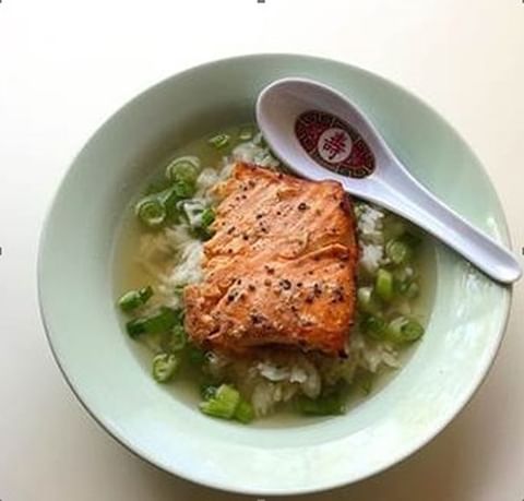 Bigelow Tea Baked Salmon With Rice and Green Tea Lemon Broth